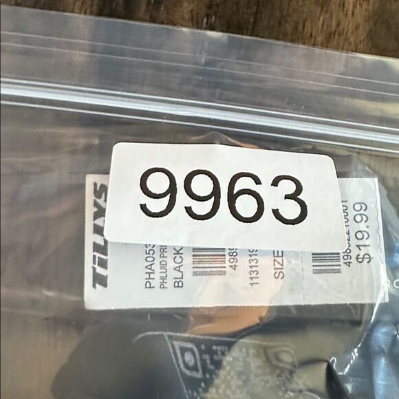 NWT Phluid Unisex Black Short Sleeve Graphic T-Shirt “Be Human Be Powerful” - S - Picture 5 of 5